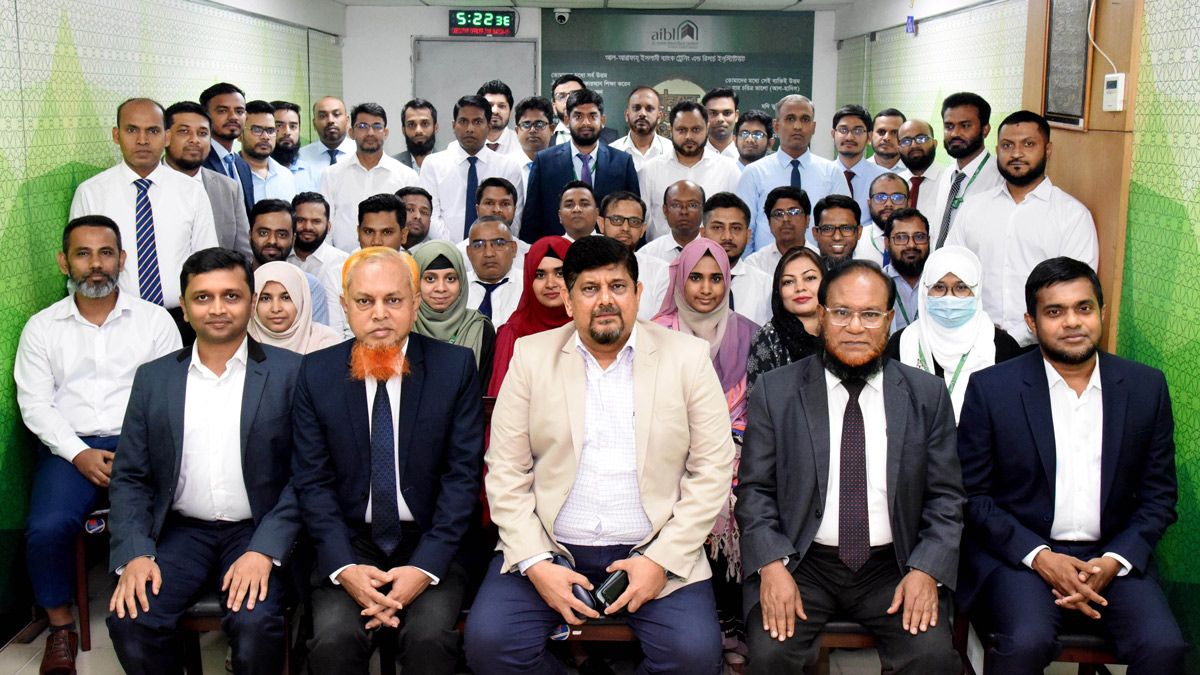 আল-আরাফাহ্ ইসলামী ব্যাংকে ‘ফরেন এক্সচেঞ্জ ও ইন্টারন্যাশনাল ট্রেড ম্যানেজমেন্ট’ কর্মশালা অনুষ্ঠিত