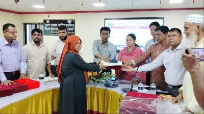 শ্রীপুরে ৩৯ কৃতি শিক্ষার্থীকে সম্মাননা প্রদান