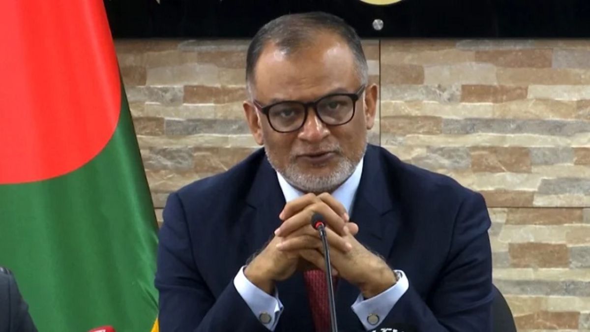 মার্কিন শুল্ক কমানোয় বৈশ্বিক প্রতিযোগিতায় বাংলাদেশের সক্ষমতা বাড়বে