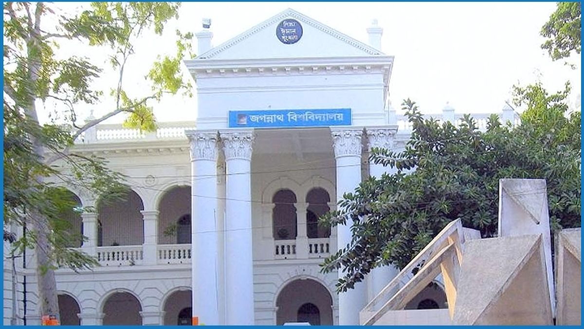 জবিতে জুলাই ডকুমেন্টারি নিয়ে বিতর্ক, বাদ পড়েছেন সম্মুখ যোদ্ধারা