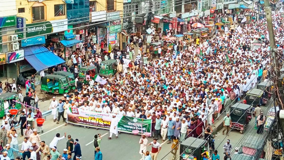 চকরিয়ায় ‘জুলাই অভ্যুত্থান’ স্মরণে জামায়াতের বিশাল গণমিছিল