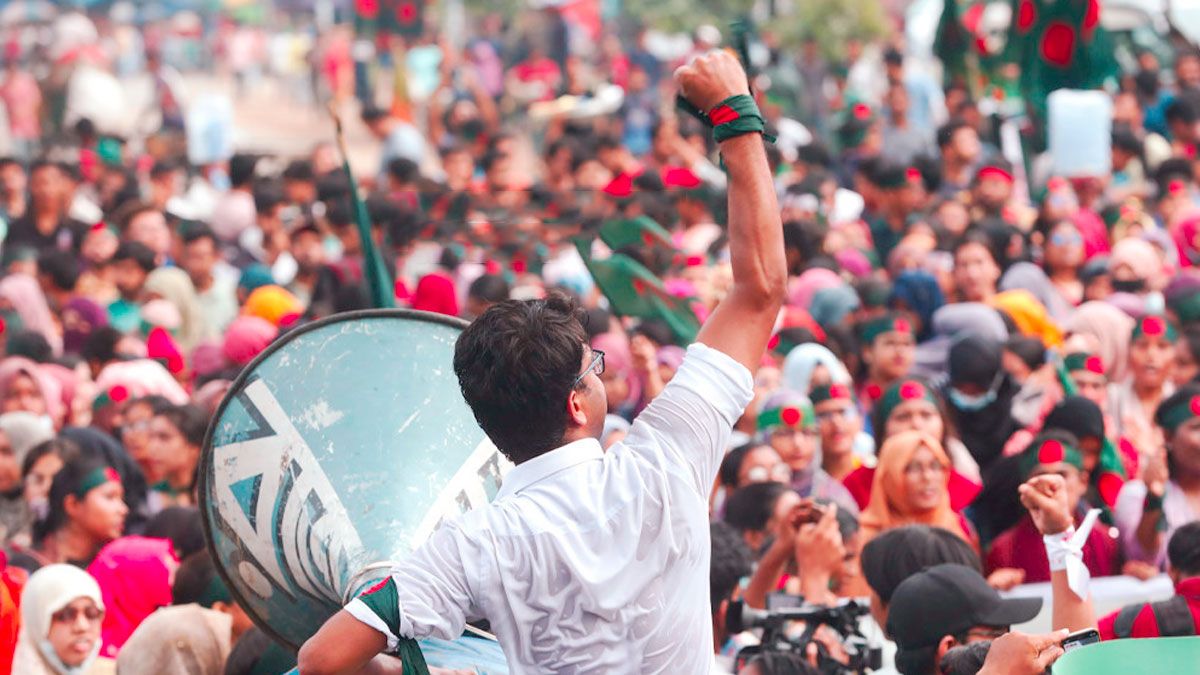 আশা-নিরাশার মিশ্র যাত্রায় জুলাই গণঅভ্যুত্থান