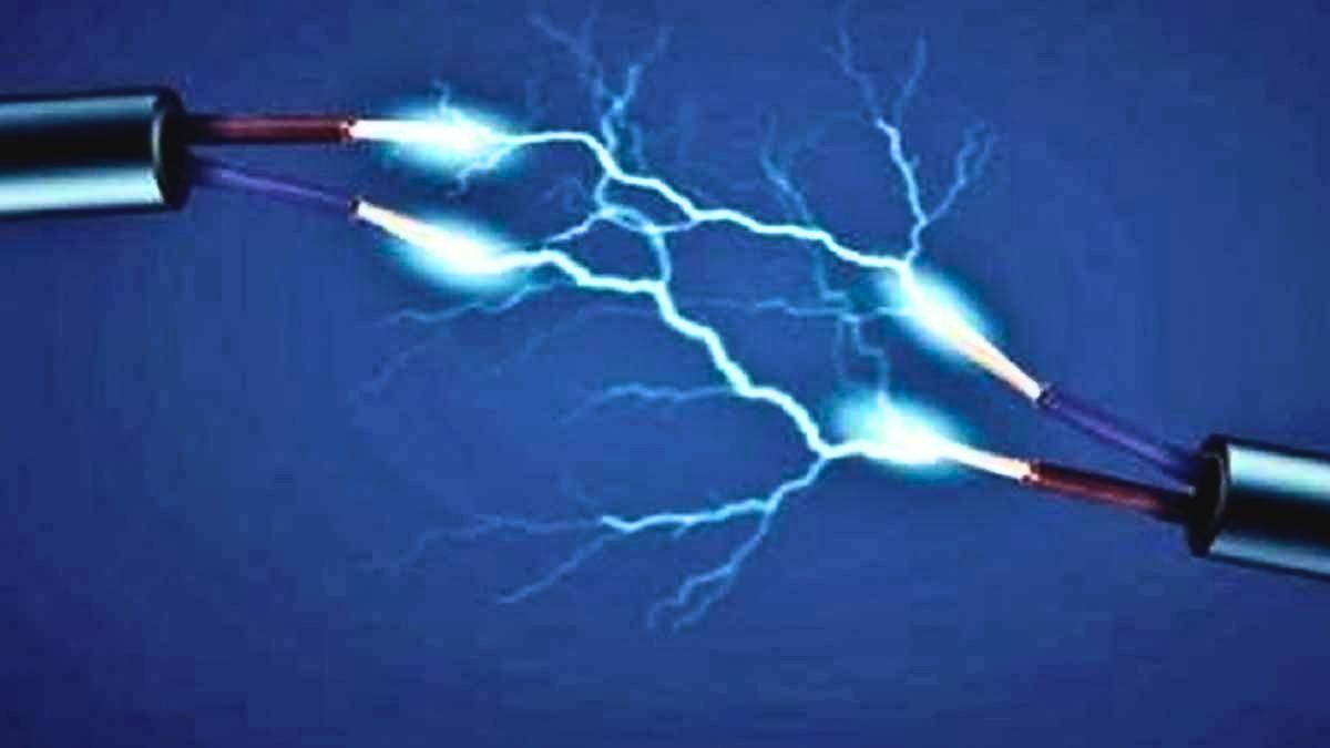 কলাপাড়ায় বিদ্যুৎস্পৃষ্টে প্রাণ গেল অটোচালকের