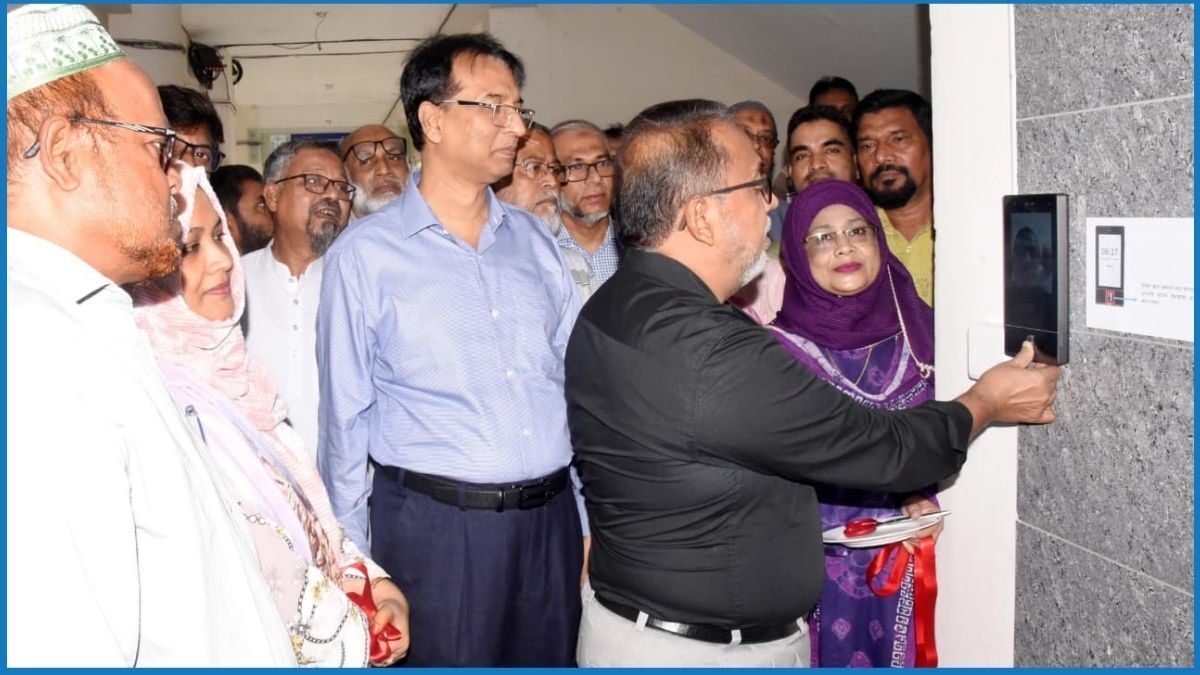 খুবিতে চালু হলো ডিজিটাল হাজিরা পদ্ধতি