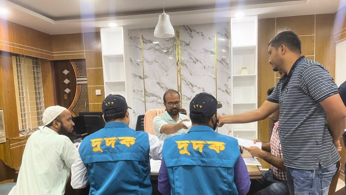 ফেনীতে পানি উন্নয়ন বোর্ডে দুদকের অভিযান