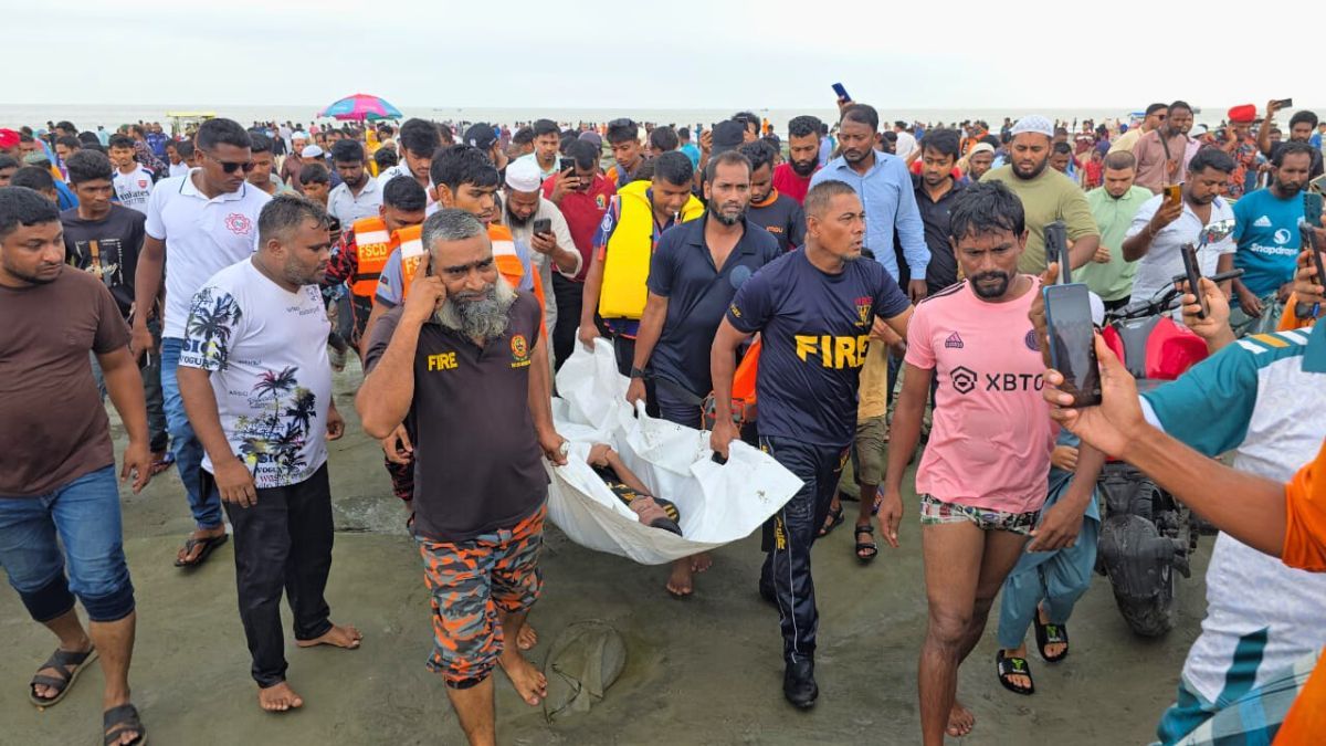 কুয়াকাটায় গোসলে নেমে ঢেউয়ে ভেসে তরুণের মৃত্যু