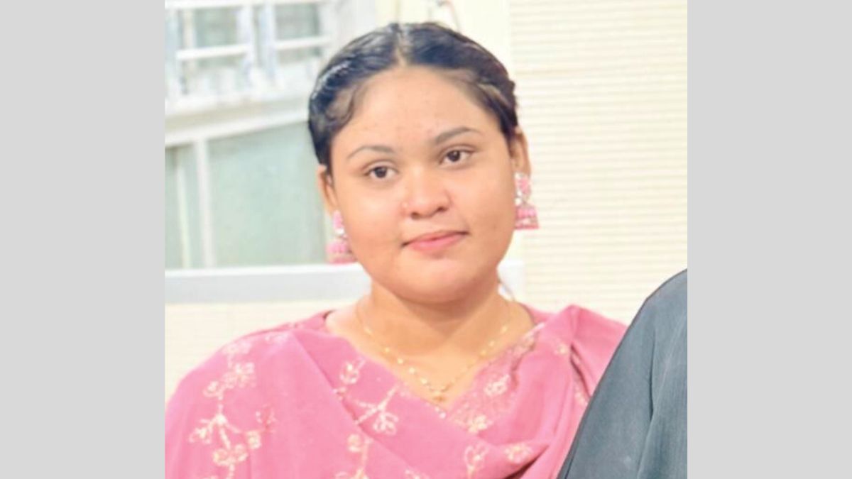 জন্মদিনেই পৃথিবী থেকে বিদায় নিলেন খুশী