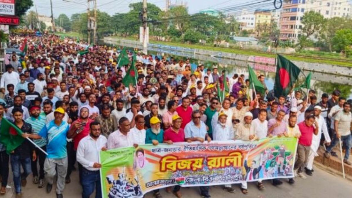 গণঅভ্যুত্থানের বর্ষপূর্তিতে চাঁদপুরে বিএনপির বিজয় র‌্যালি