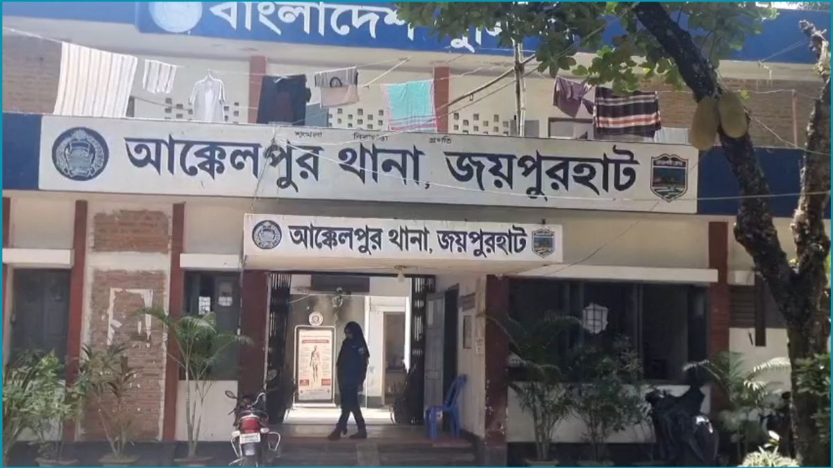 কলাবাগান থেকে বস্তাবন্দি আগুনে পোড়া লাশ উদ্ধার