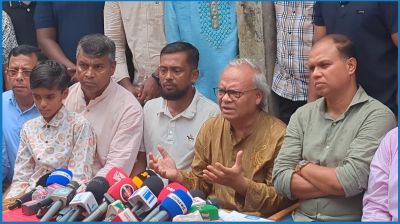 ‘কক্সবাজারে যেতেই পারেন, কূটনীতিকের সঙ্গে আলাপ হতেই পারে, কিন্তু লুকোচুরি কেন?’