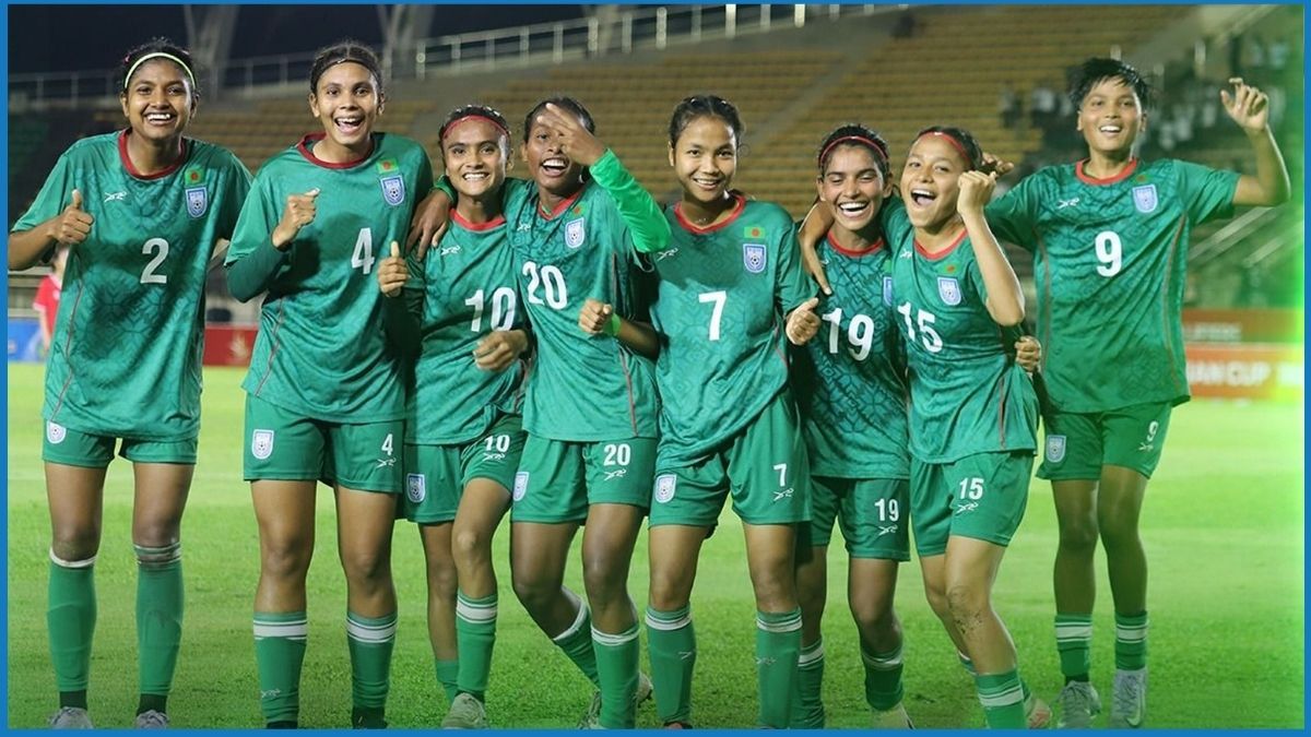 ইতিহাস গড়ল নারী ফুটবল দল