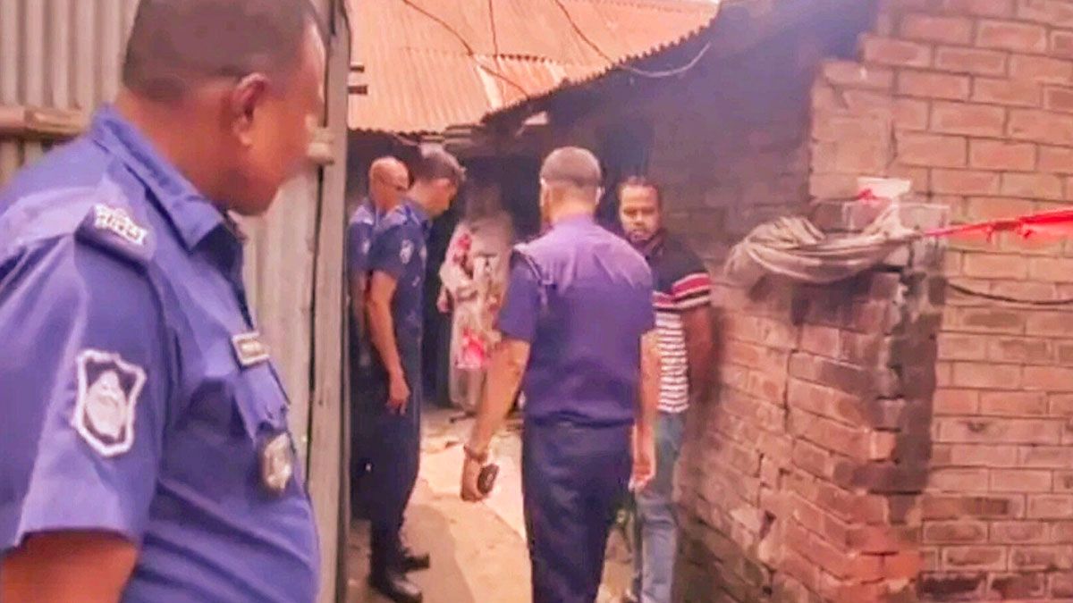 নীলফামারীর সৈয়দপুরে এক নারীর রহস্যজনক মরদেহ উদ্ধার