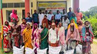 মধুমতি নদী ভাঙনে ক্ষতিগ্রস্ত পরিবারের মাঝে ত্রাণ বিতরণ