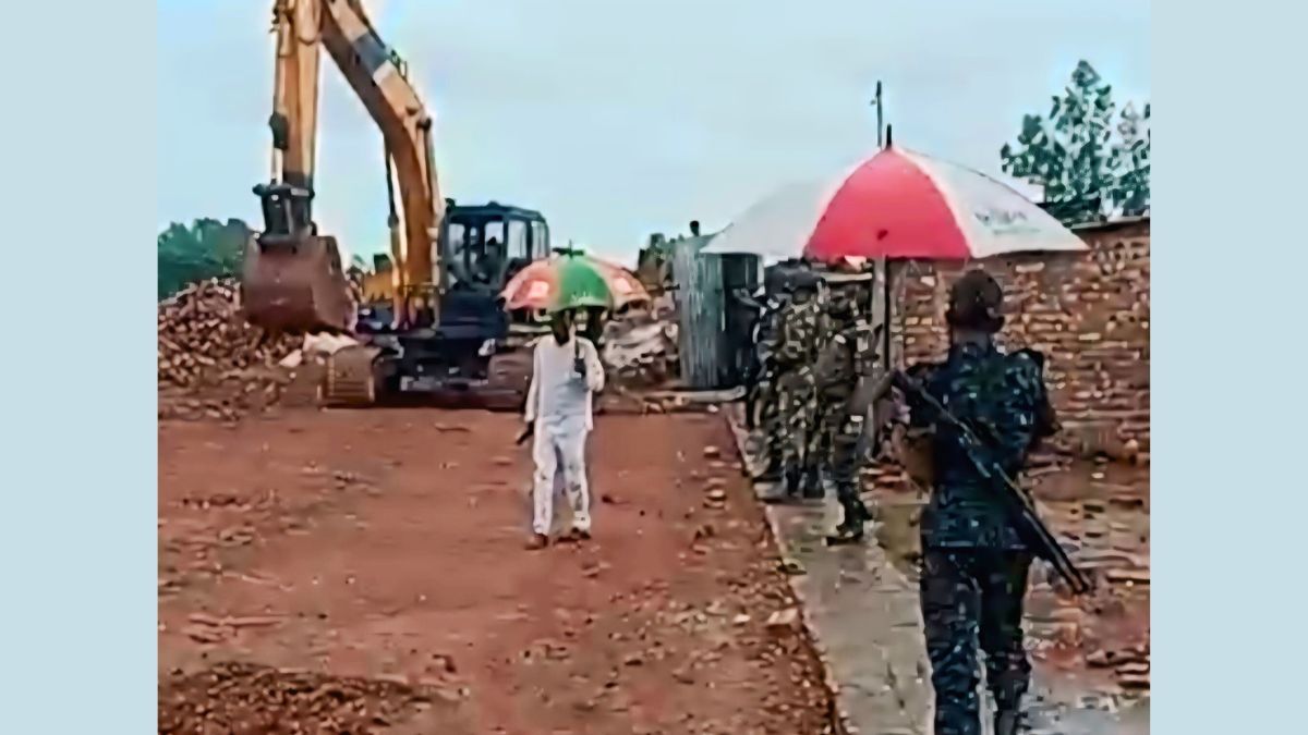 কিশোরগঞ্জে অবৈধ ইটভাটায় উচ্ছেদ অভিযান, দুই প্রতিষ্ঠানকে অর্থদণ্ড