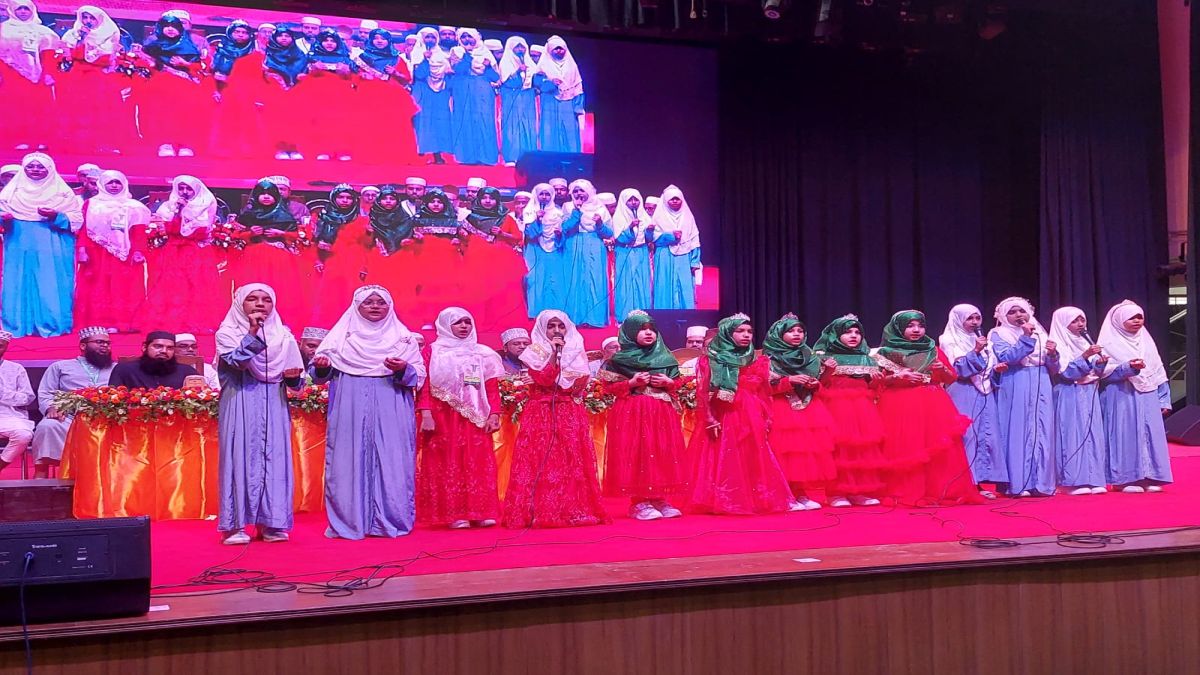 তানযীমুল উম্মাহ গার্লস হিফয মাদরাসার বার্ষিক পুরস্কার বিতরণী অনুষ্ঠিত