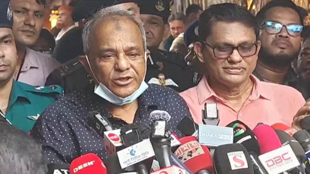 রাজধানীর কৃষি মার্কেটে চাঁদাবাজির অভিযোগ, পরিদর্শনে স্বরাষ্ট্র উপদেষ্টা
