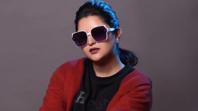 কাকে থাপড়াতে চাইলেন পরীমণি