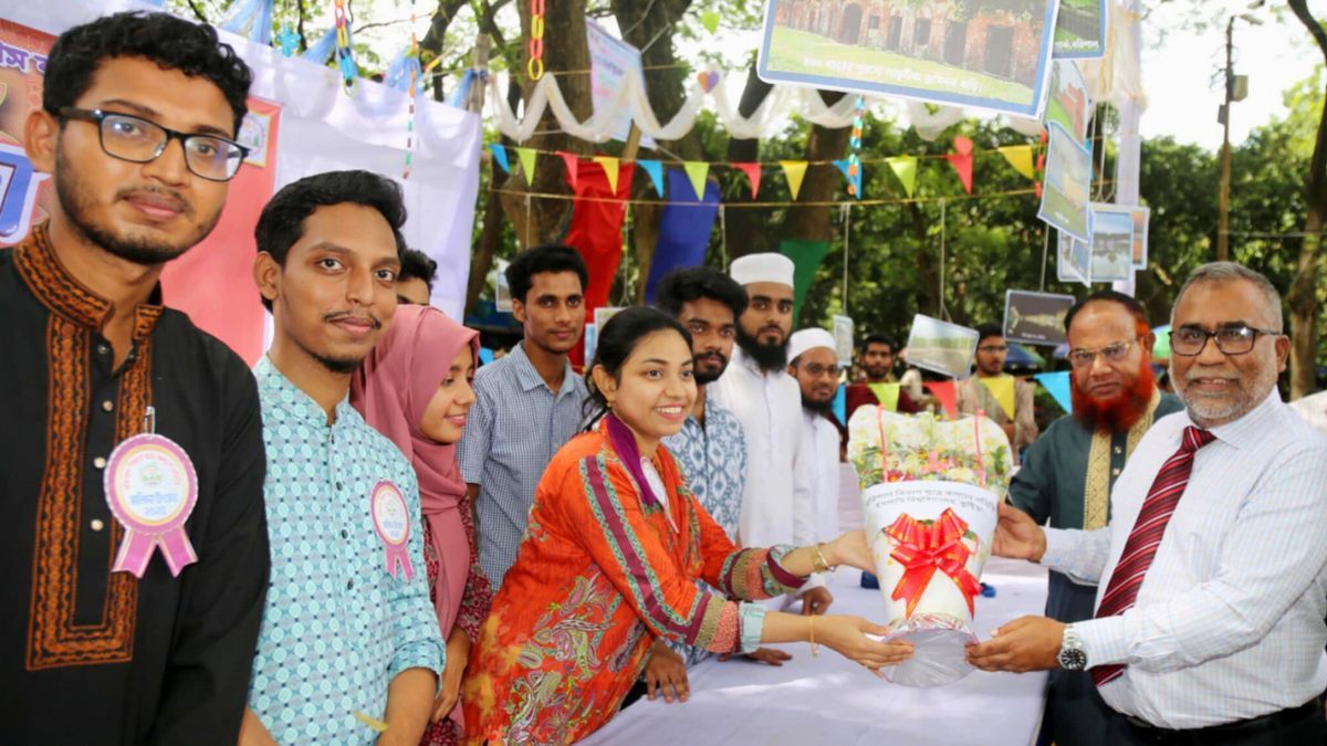 ইসলামী বিশ্ববিদ্যালয়ে বরিশালের ঐতিহ্যবাহী ‘মলিদা উৎসব’