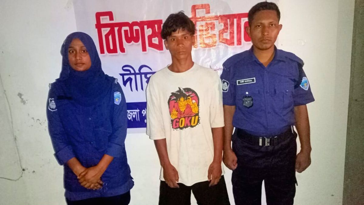 খাগড়াছড়িতে ভারতীয় যুবক আটক