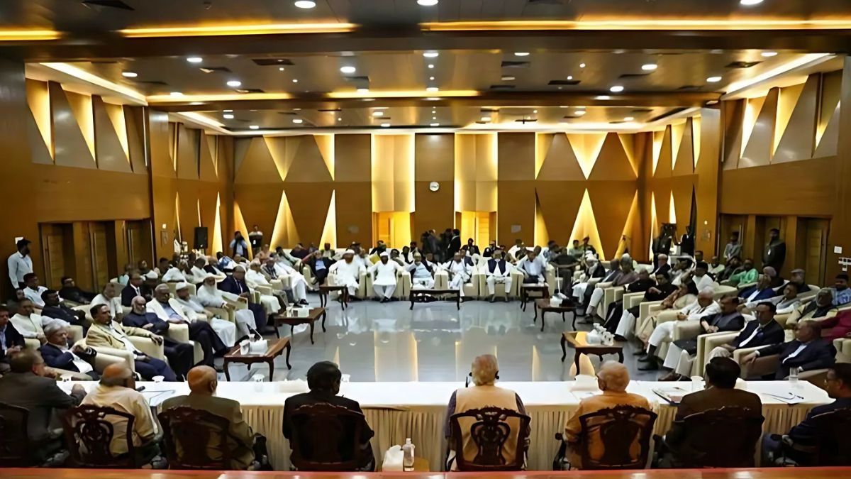 জুলাই সনদের খসড়া রাজনৈতিক দলগুলোর কাছে পাঠাল কমিশন
