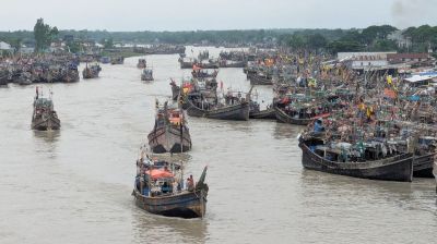 বঙ্গোপসাগরে ট্রলার ডুবি : ১৪ জেলে উদ্ধার, নিখোঁজ ৬