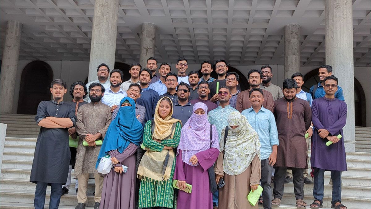 ‘ডাকসুর আমেজে ফের প্রকম্পিত ক্যাম্পাস’
