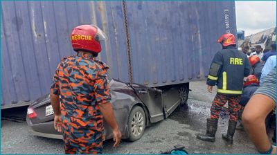 কুমিল্লায় প্রাইভেটকারের ওপর কাভার্ডভ্যান, নিহত ৪