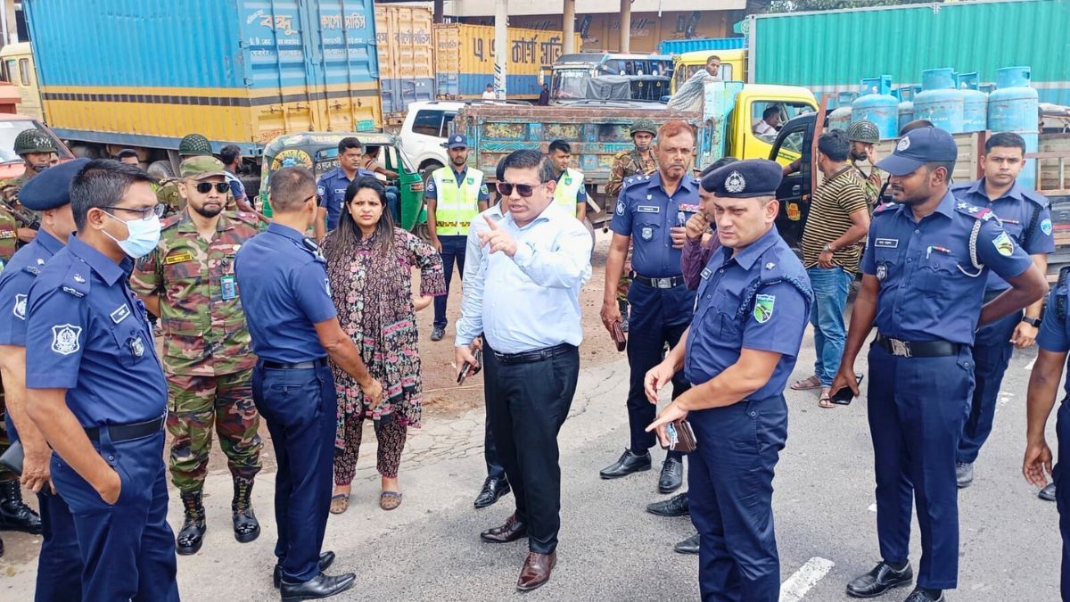 কুমিল্লায় পদুয়ারবাজারে নিরাপদ ইউটার্ন নির্মাণ, হোটেল ও পাম্পে থাকবে না কাউন্টার