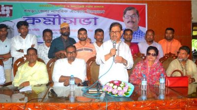 দেশ এখন ভোটের রাজনীতিতে টালমাটাল : মান্না