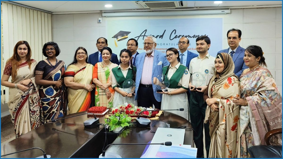 সাউথইস্ট ব্যাংক গ্রীন স্কুলের ও-লেভেল পরীক্ষায় অসাধারণ সাফল্য, শিক্ষার্থীদের সম্মাননা