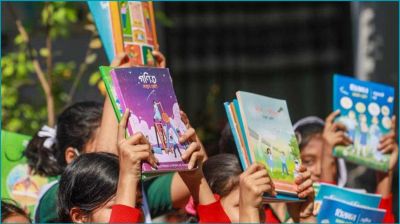 মাধ্যমিকে নির্দিষ্ট সময়ে বই পাওয়া নিয়ে শঙ্কা