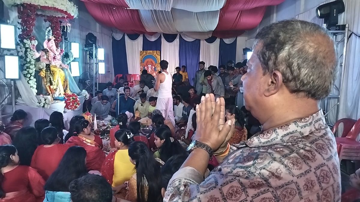 ফরিদপুরে শ্রী শ্রী গণেশ পূজা উপলক্ষে বর্ণাঢ্য আয়োজন