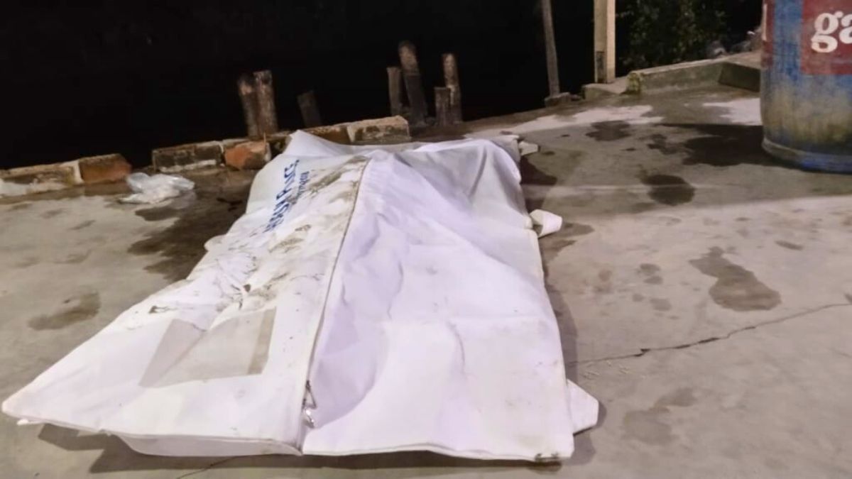 কুয়াকাটা সৈকত থেকে অজ্ঞাত ব্যক্তির মরদেহ উদ্ধার