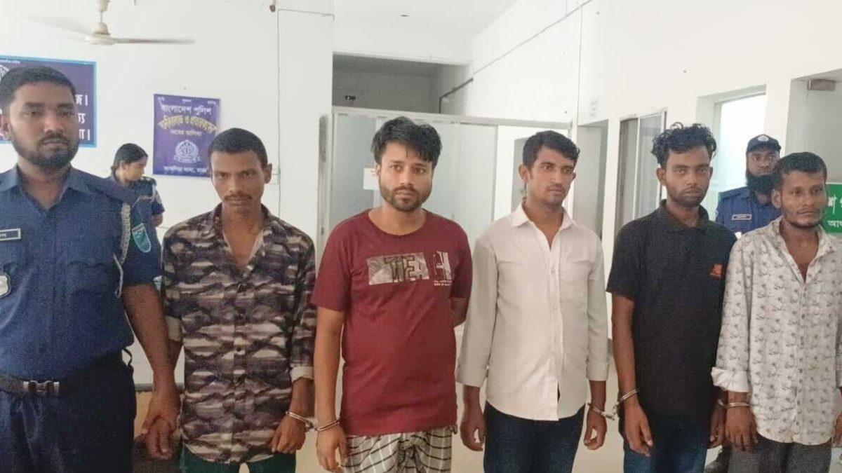 আশুলিয়ায় কাভার্ডভ্যান চালক হত্যায় গ্রেপ্তার ৫