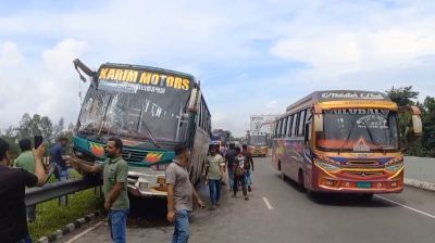 শিবচরে চার বাসের সংঘর্ষ, আহত অন্তত ২০