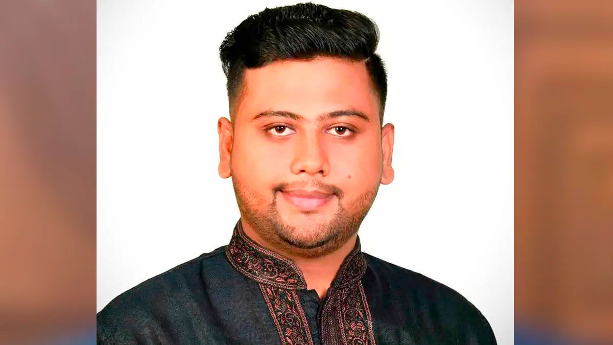 ৭ বীরশ্রেষ্ঠর প্রতি শ্রদ্ধা জানিয়ে ৭ দফা ইশতেহার ডাকসু প্রার্থীর