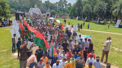 বিএনপির ৪৭তম প্রতিষ্ঠাবার্ষিকী, জিয়ার মাজারে নেতাকর্মীদের ঢল