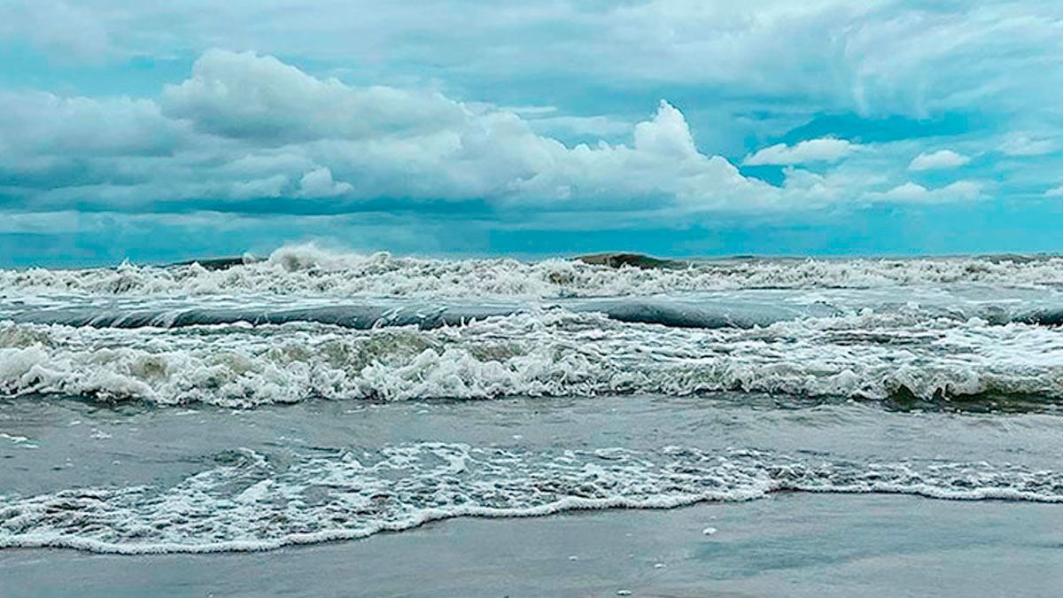 সাগরে লঘুচাপ, ৬ অঞ্চলে বজ্রবৃষ্টিসহ ঝড়ের আভাস