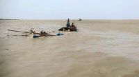 বঙ্গোপসাগরে ট্রলার ডুবিতে এক জেলে নিখোঁজ