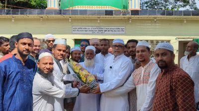 চাকরিচ্যুত ব্যাংক কর্মকর্তাদের পাশে থাকার আশ্বাস বিএনপি নেতা হাসনাতের