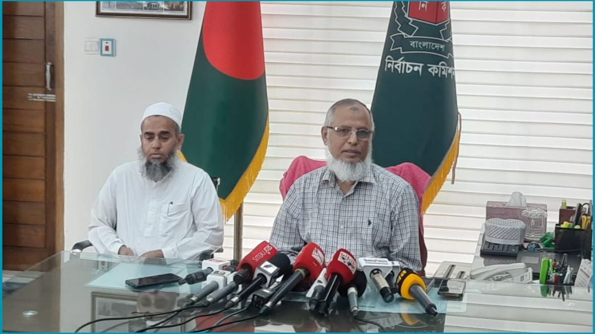 সংসদীয় সীমানা নিয়ে আন্দোলন করে লাভ নেই : ইসি আনোয়ারুল