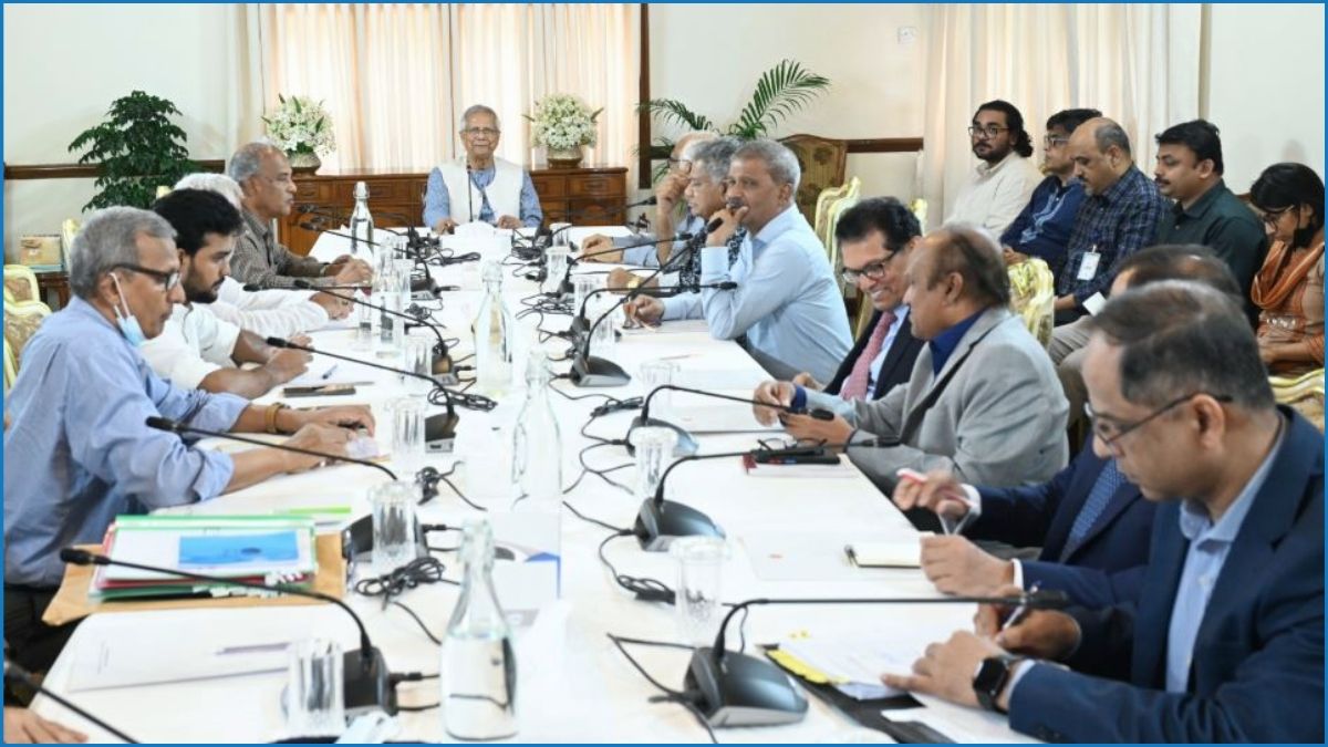 ডাকসু নির্বাচনে শান্তিপূর্ণ পরিবেশ নিশ্চিত করতে প্রধান উপদেষ্টার নির্দেশ