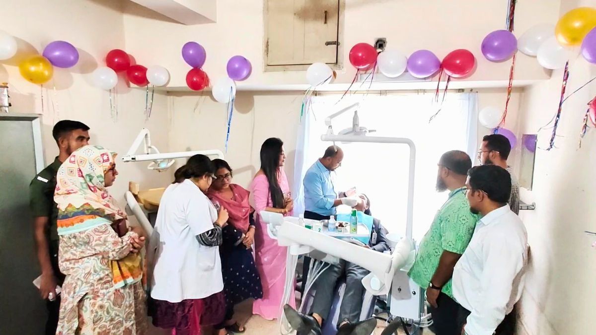 রূপগঞ্জে প্রথমবারের মতো আধুনিক দন্ত চিকিৎসা সেবা চালু