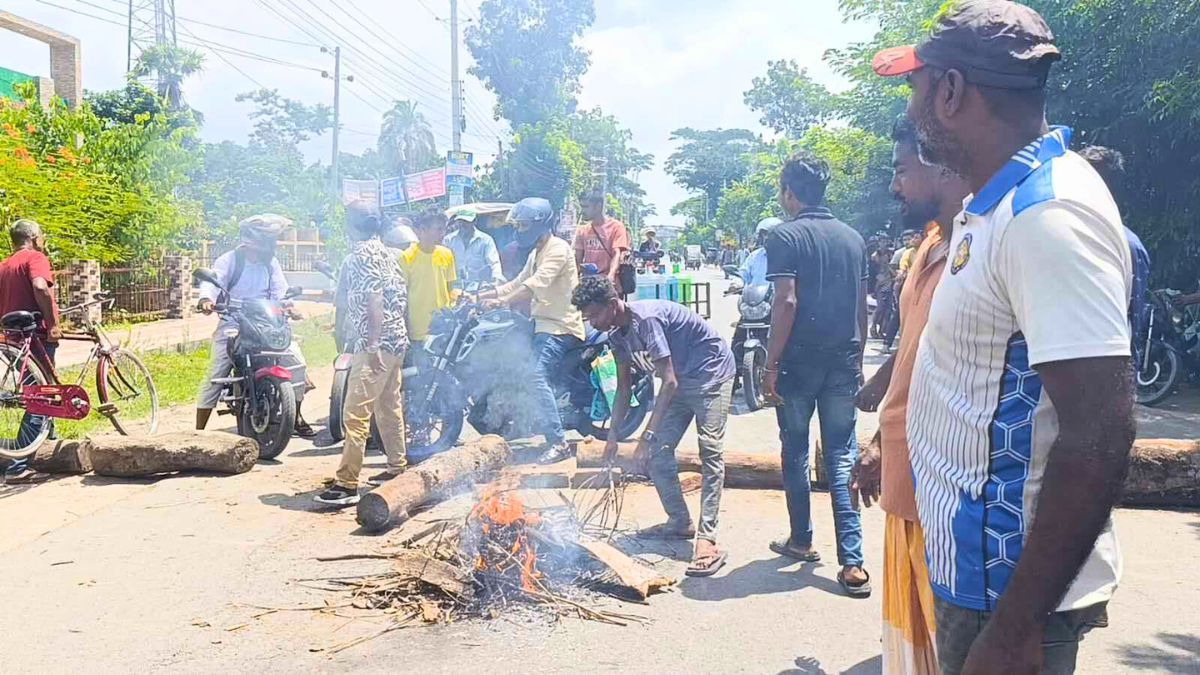 বাগেরহাটে চার আসন পুনর্বহালের দাবিতে হরতাল, উচ্চ আদালতে যাওয়ার ঘোষণা