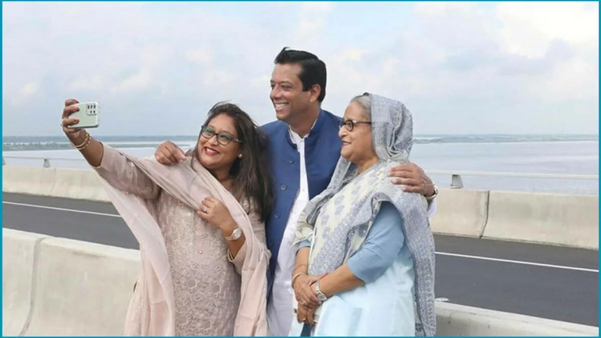 ছেলেমেয়েকে ‘দলীয় নেতৃত্বে’ আনছেন শেখ হাসিনা