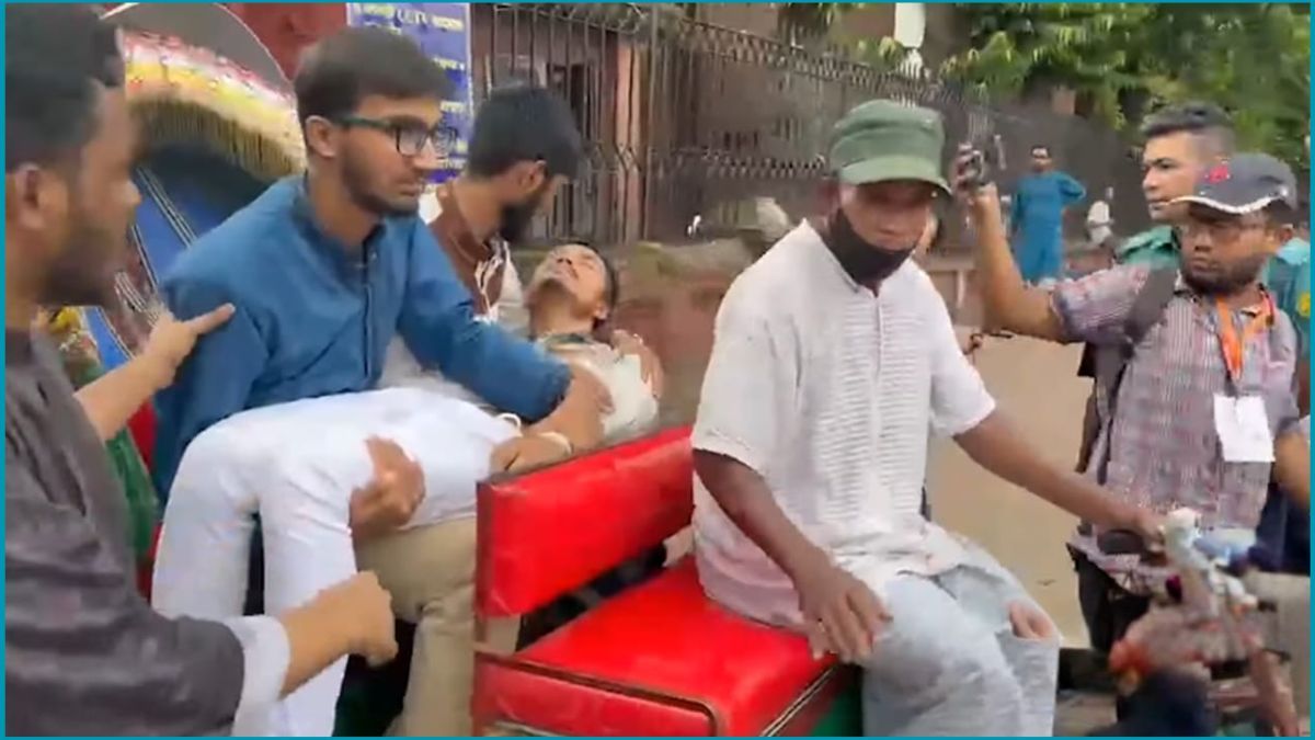 হঠাৎ অসুস্থ অমর একুশে হলের এজিএস প্রার্থী অর্ক, হাসপাতালে ভর্তি