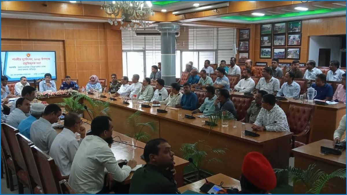 ফরিদপুরে দুর্গাপূজা উপলক্ষে প্রস্তুতিমূলক সভা অনুষ্ঠিত