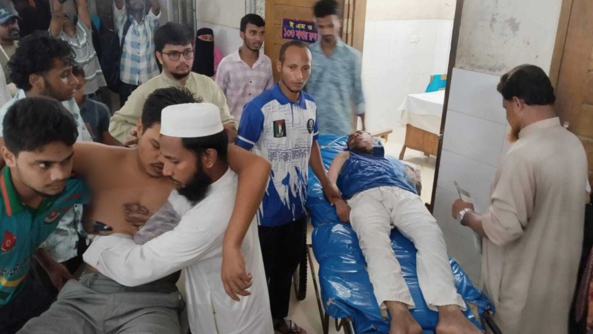 বরিশালে ছাত্রদল-শিবির সংঘর্ষ, আহত ২৫