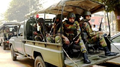 সেনা কর্মকর্তাদের নির্বাহী ম্যাজিস্ট্রেসি ক্ষমতার মেয়াদ বাড়াল সরকার