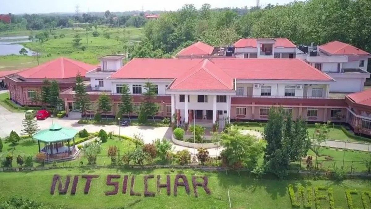 আসামে শিক্ষার্থীদের সংঘর্ষ, বাংলাদেশি ৫ ছাত্র বহিষ্কার
